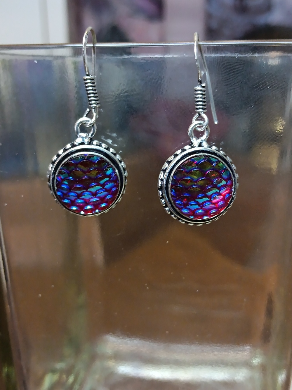 Silver-tone Multicolor Mermaid Scale Necklace and Earrings Set - Picture 3 of 4